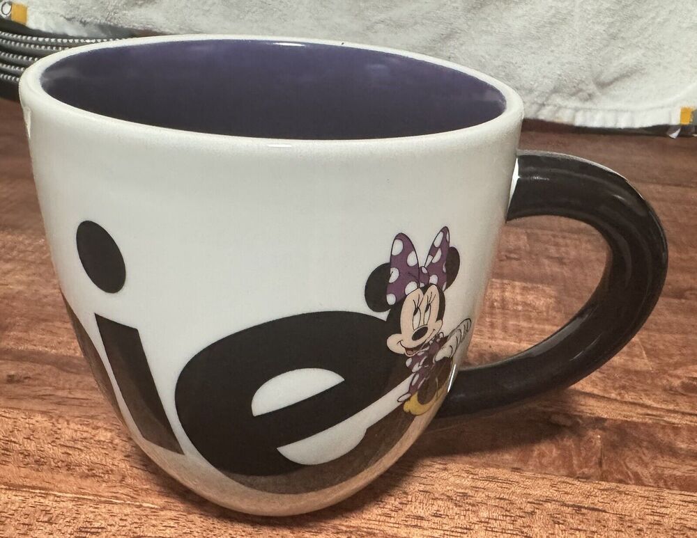 Original Disney Parks Minnie Mouse White Black Red Coffee Mug Cup 20 Oz